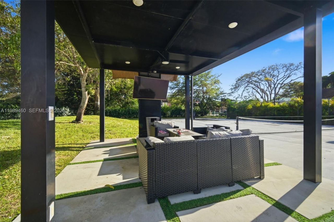 2201 SW 115th Ter , Davie, FL 33325 Photo