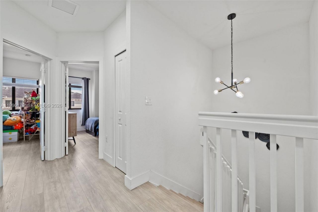 12748 SW 131st Ter, Miami, FL 33186 Photo