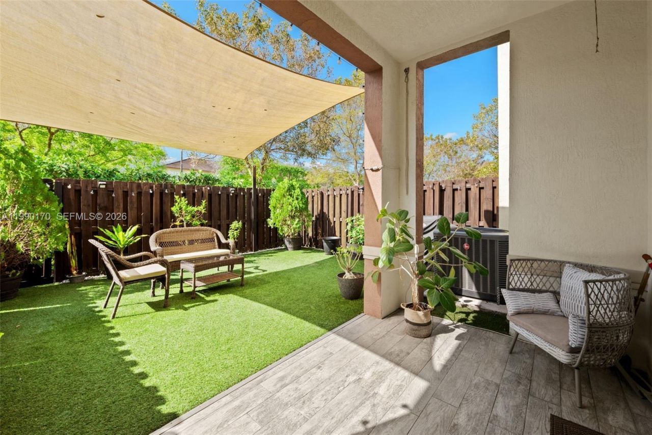 12748 SW 131st Ter, Miami, FL 33186 Photo