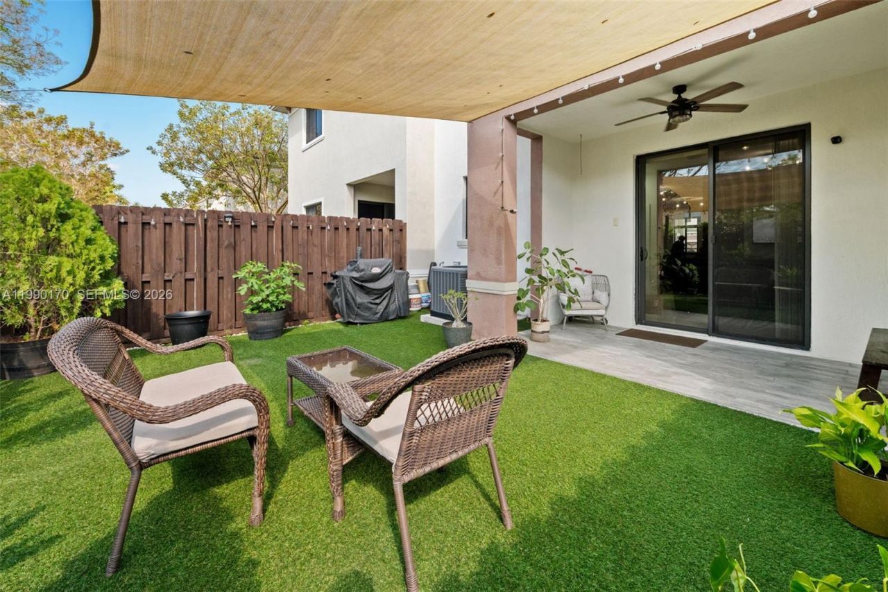 12748 SW 131st Ter, Miami, FL 33186 Photo