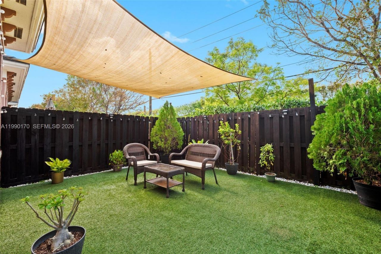 12748 SW 131st Ter, Miami, FL 33186 Photo