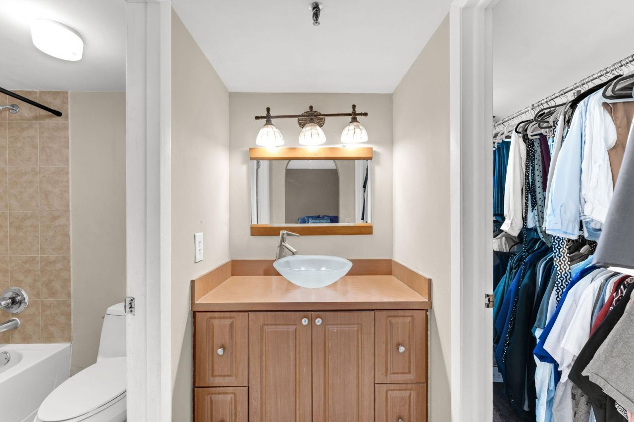 10641 SW 108th Avenue, Unit APT 3D, Other, FL 00000 Photo