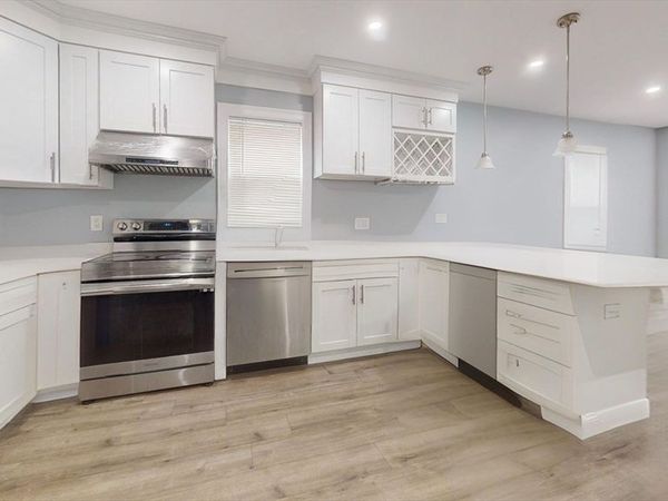 346 Cherry, Unit 2, Newton, MA 02465