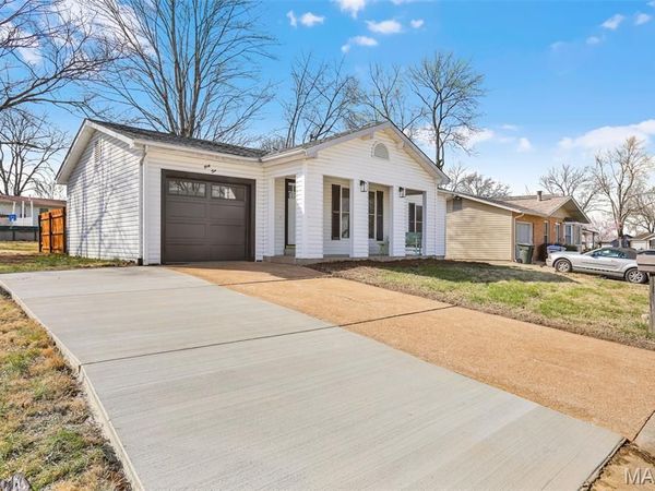 44 Kimberly Lane , St Peters, MO 63376