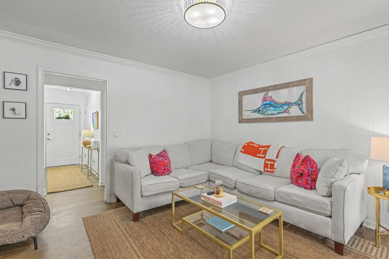 737 Canary Drive Photo 13