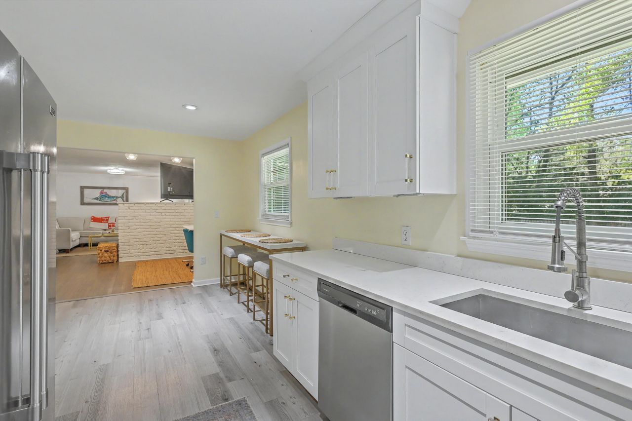 737 Canary Drive Photo 18