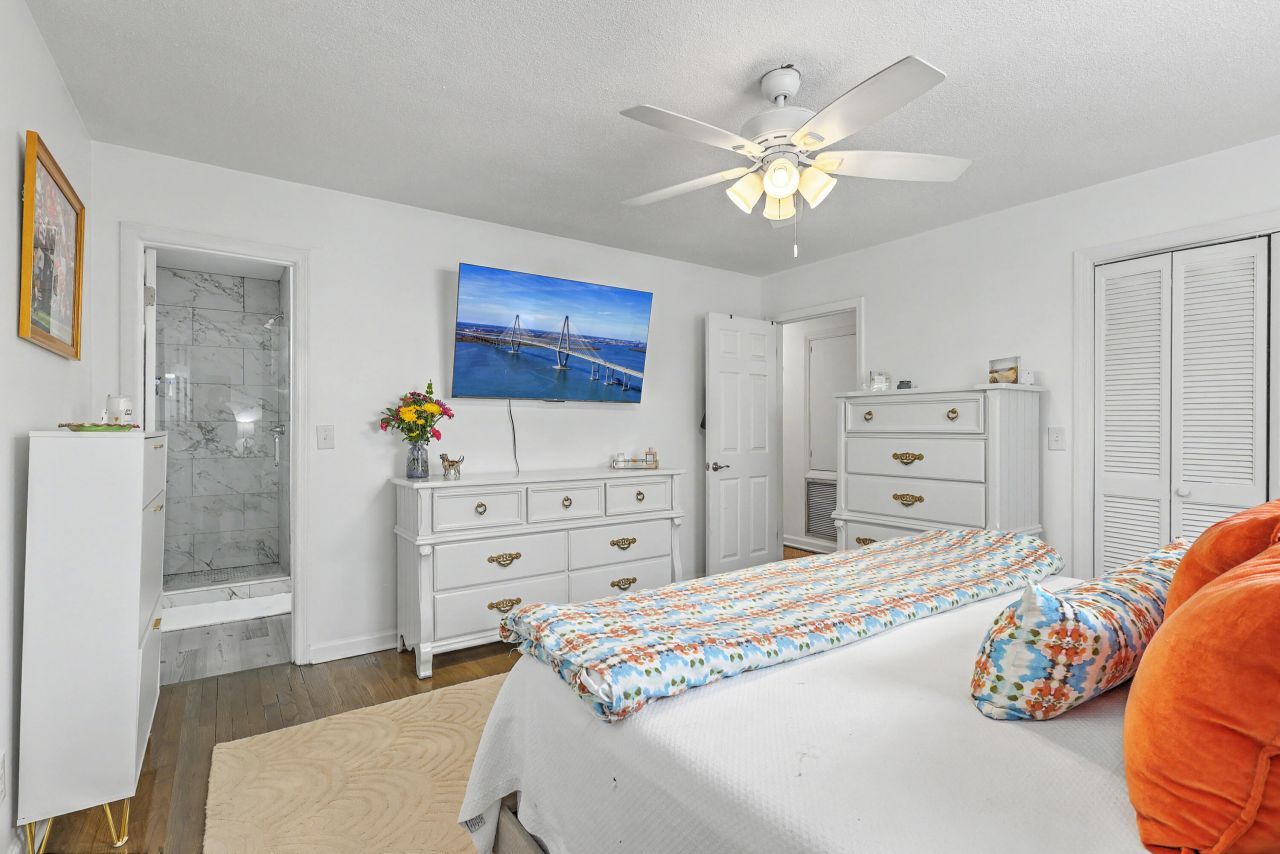 737 Canary Drive Photo 24