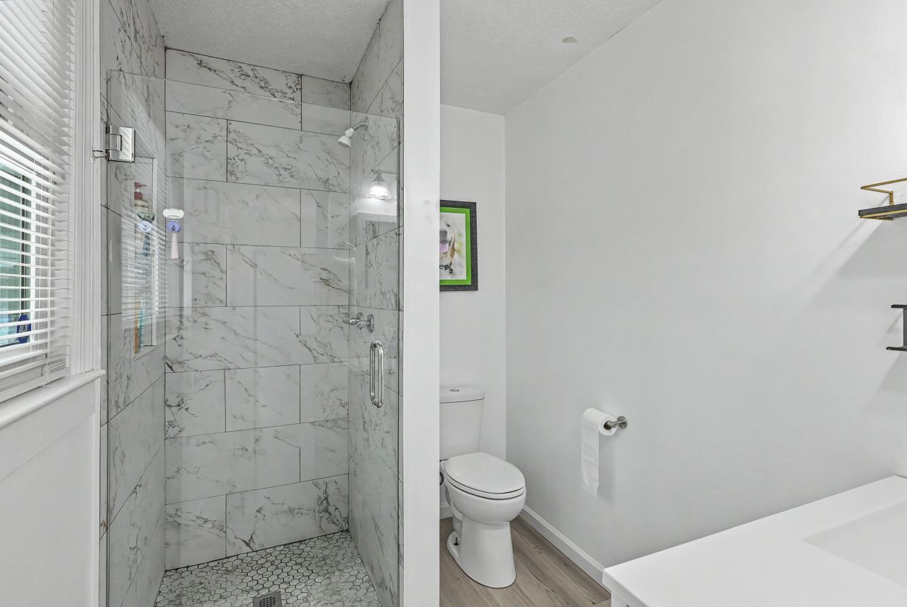 737 Canary Drive Photo 25