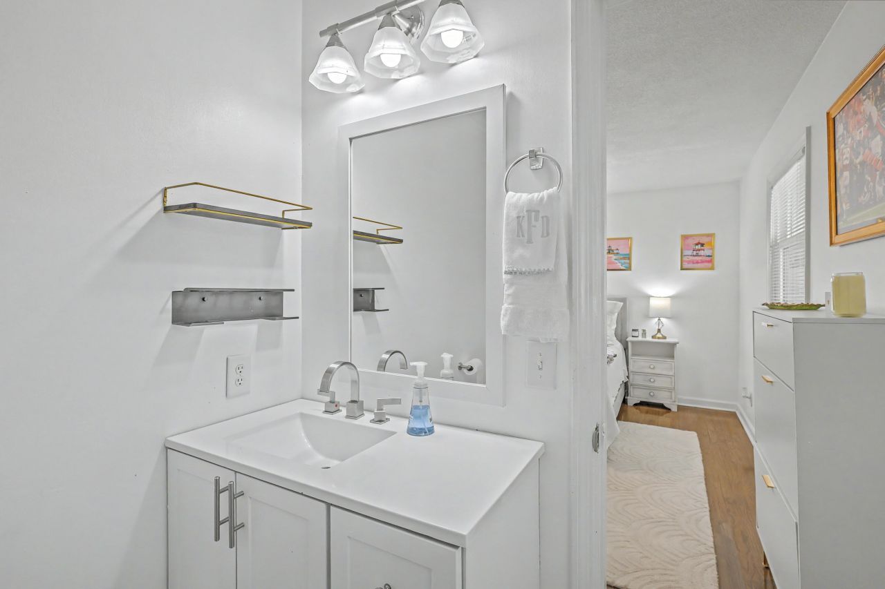 737 Canary Drive Photo 26