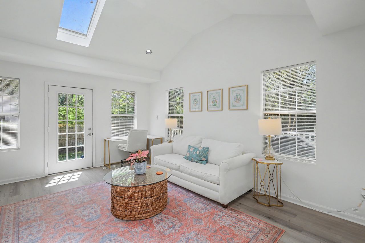 737 Canary Drive Photo 34