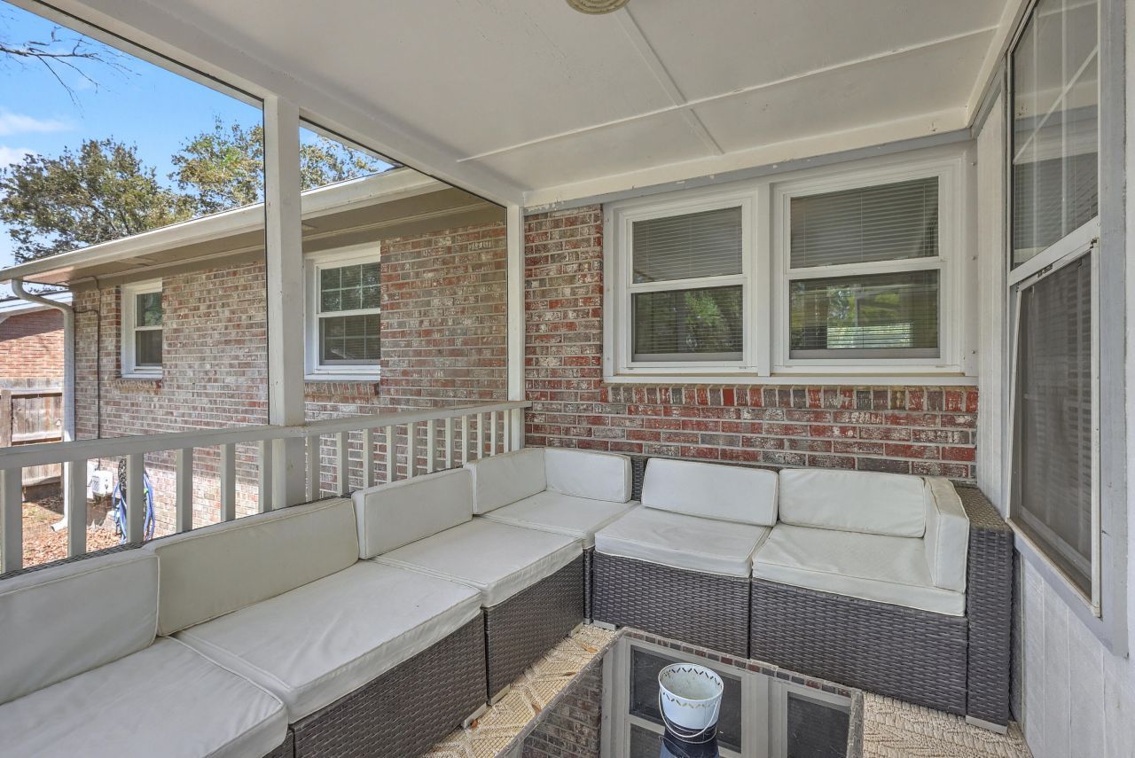 737 Canary Drive Photo 36