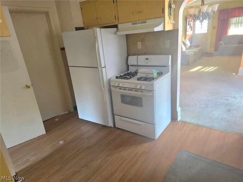 646 Columbia Avenue, Akron, OH 44310 Photo 10