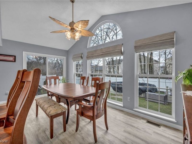 4195 Jenee Drive , Lorain, OH 44053 Photo 18