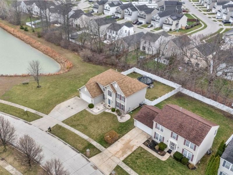 4195 Jenee Drive , Lorain, OH 44053 Photo 3