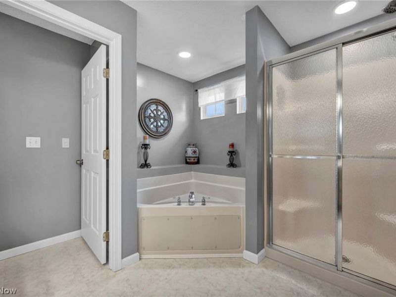 4195 Jenee Drive , Lorain, OH 44053 Photo 31