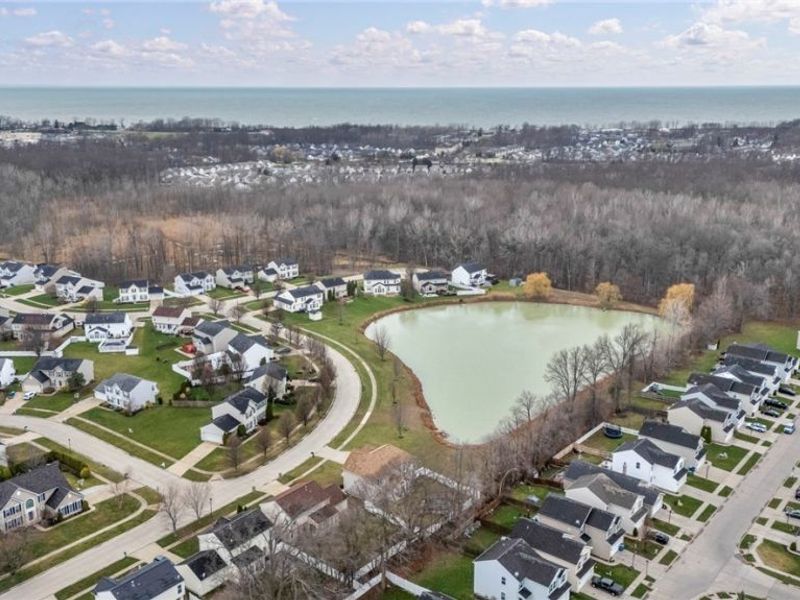 4195 Jenee Drive , Lorain, OH 44053 Photo 4