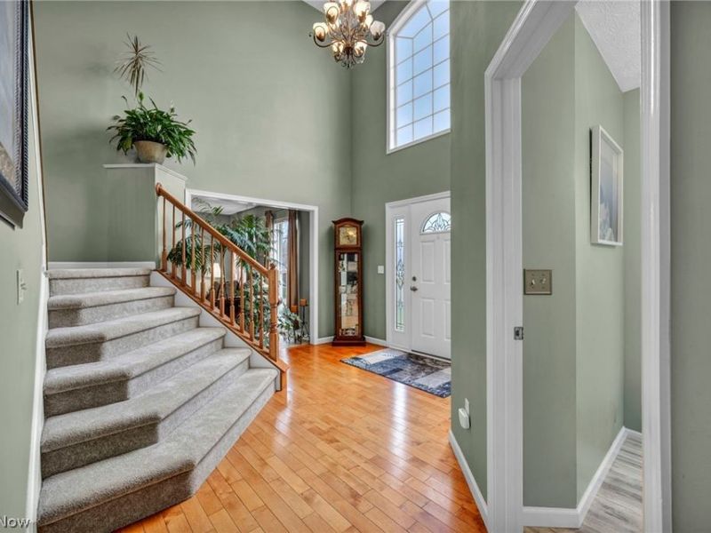 4195 Jenee Drive , Lorain, OH 44053 Photo 8