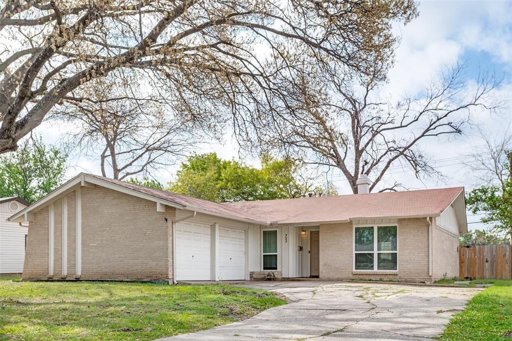 723 Pinehurst Drive, Richardson, TX 75080 Main Photo