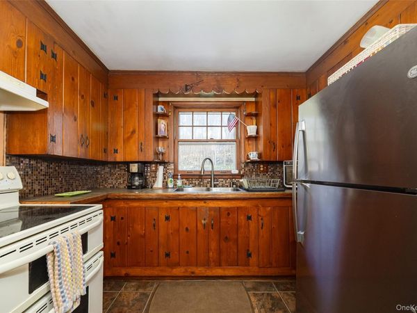 14 Van Wert Place , Hyde Park, NY 12538