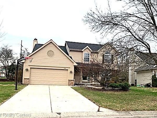 1890 Plumridge Court, Commerce Twp, MI 48390