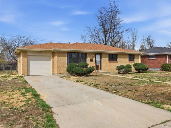 3101 Victor Street, Aurora, CO 80011