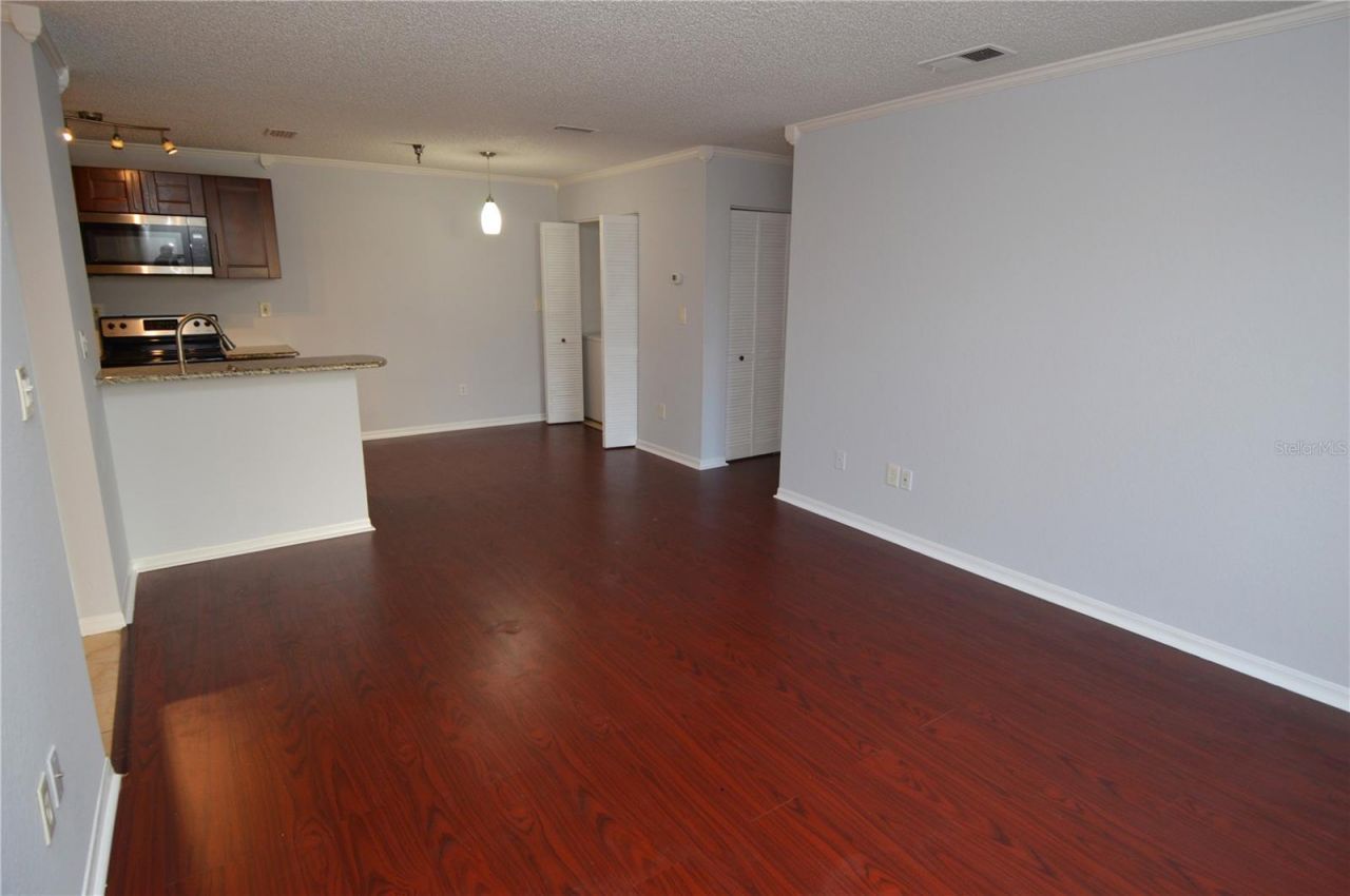 10265 Gandy Boulevard N, Unit 907, Saint Petersburg, FL 33702 Photo