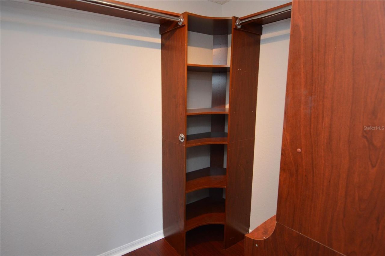 10265 Gandy Boulevard N, Unit 907, Saint Petersburg, FL 33702 Photo