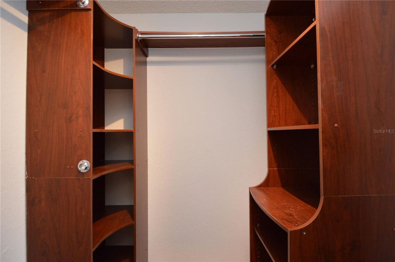 10265 Gandy Boulevard N, Unit 907, Saint Petersburg, FL 33702 Photo