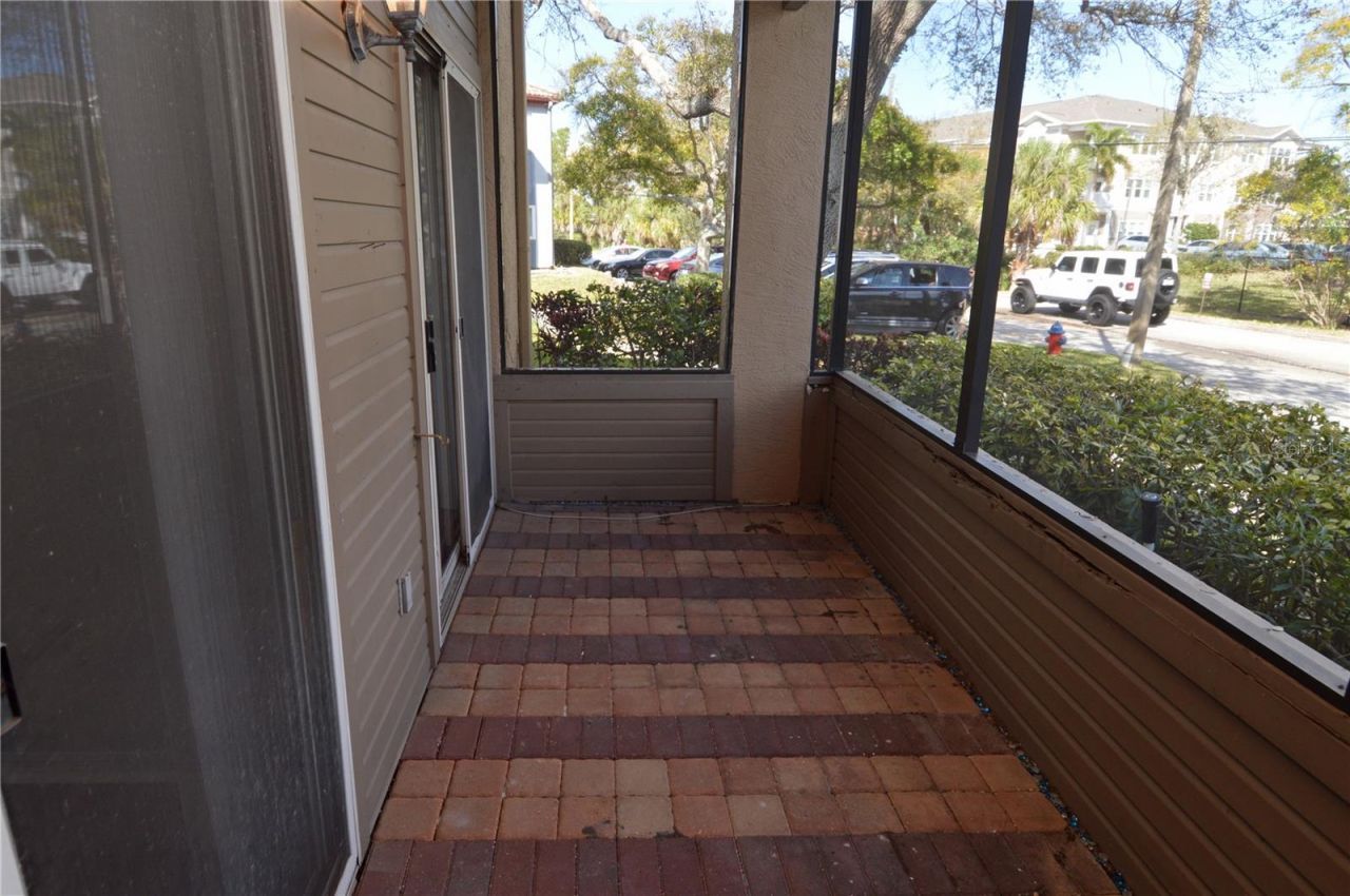 10265 Gandy Boulevard N, Unit 907, Saint Petersburg, FL 33702 Photo