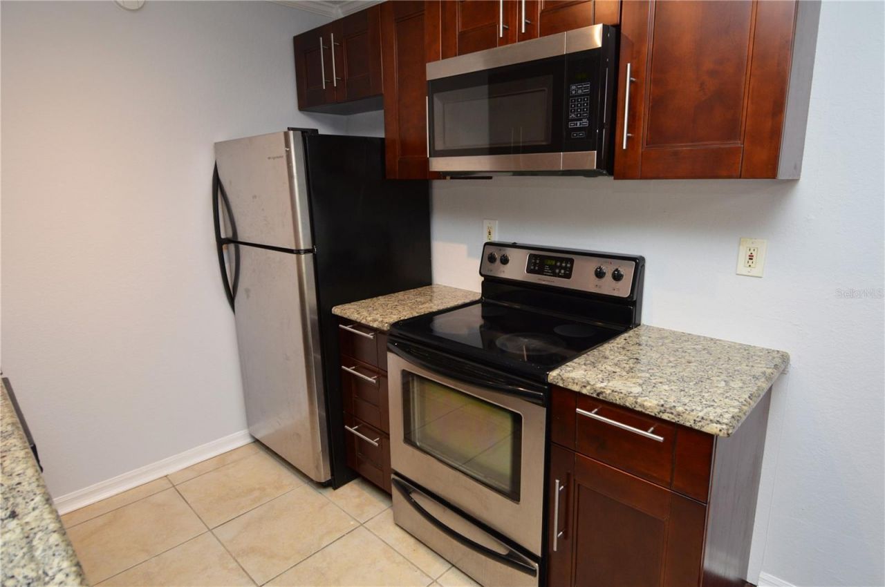 10265 Gandy Boulevard N, Unit 907, Saint Petersburg, FL 33702 Photo