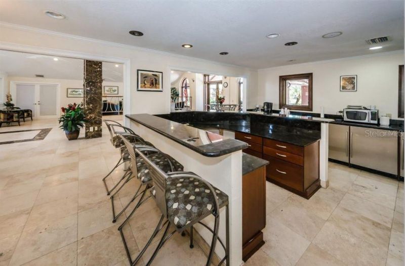 10265 Gandy Boulevard N, Unit 907, Saint Petersburg, FL 33702 Photo