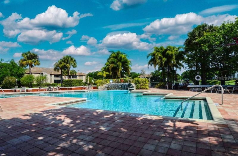 10265 Gandy Boulevard N, Unit 907, Saint Petersburg, FL 33702 Photo