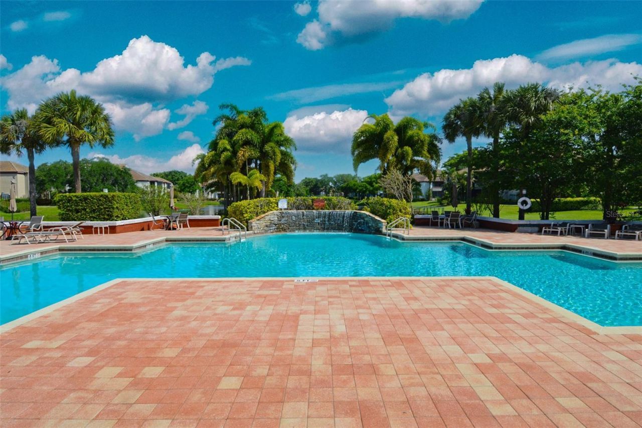 10265 Gandy Boulevard N, Unit 907, Saint Petersburg, FL 33702 Photo