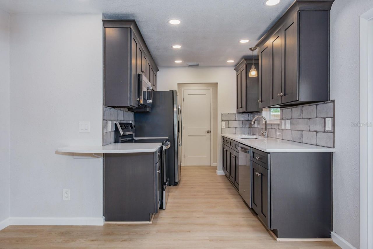 4228 37th Avenue N, Saint Petersburg, FL 33713 Photo