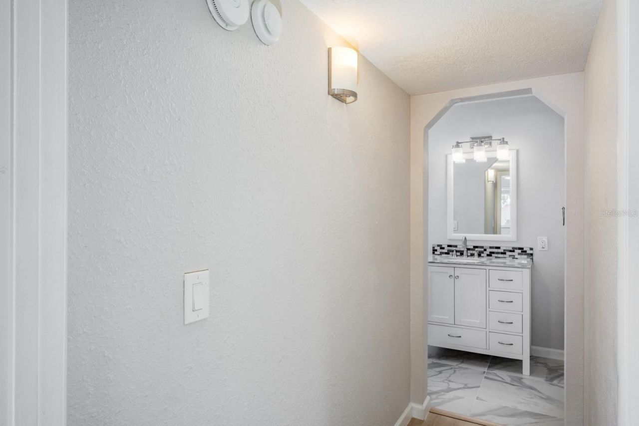 4228 37th Avenue N, Saint Petersburg, FL 33713 Photo