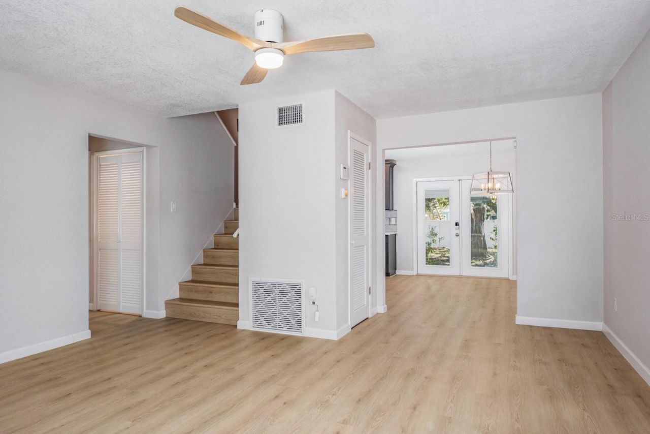 4228 37th Avenue N, Saint Petersburg, FL 33713 Photo