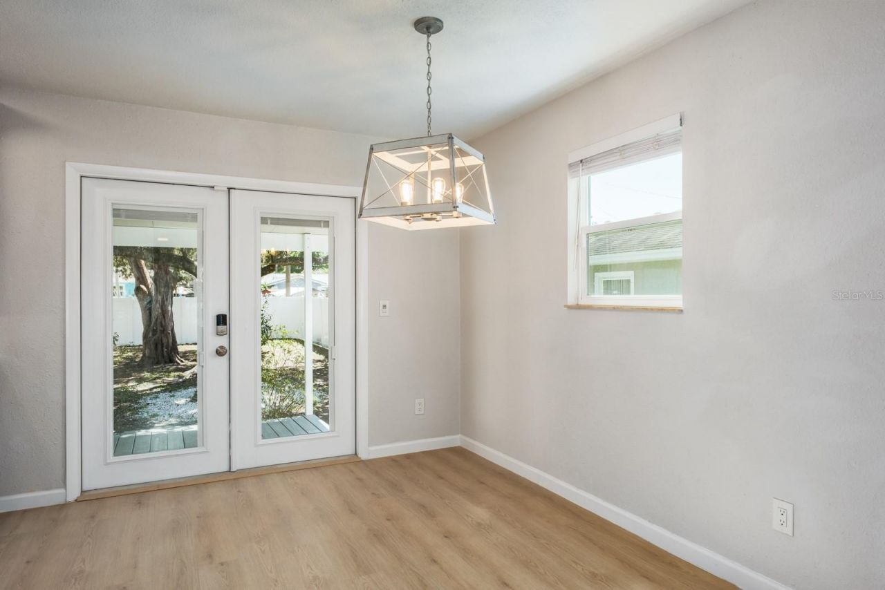 4228 37th Avenue N, Saint Petersburg, FL 33713 Photo