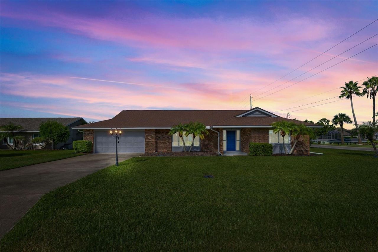 2 Claymont Court S, Palm Coast, FL 32137 Main Photo