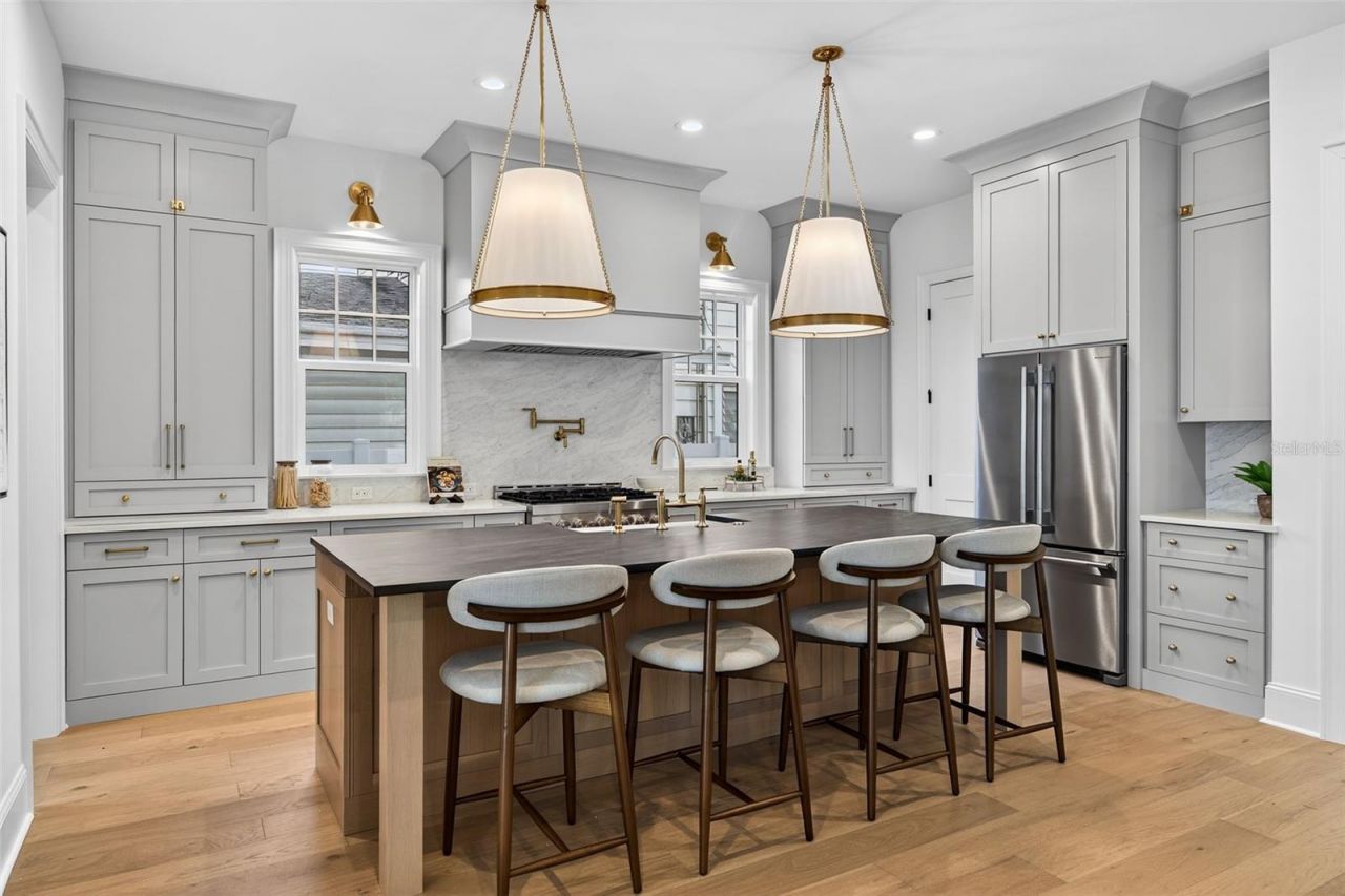 939 19th Avenue N, Saint Petersburg, FL 33704 Photo