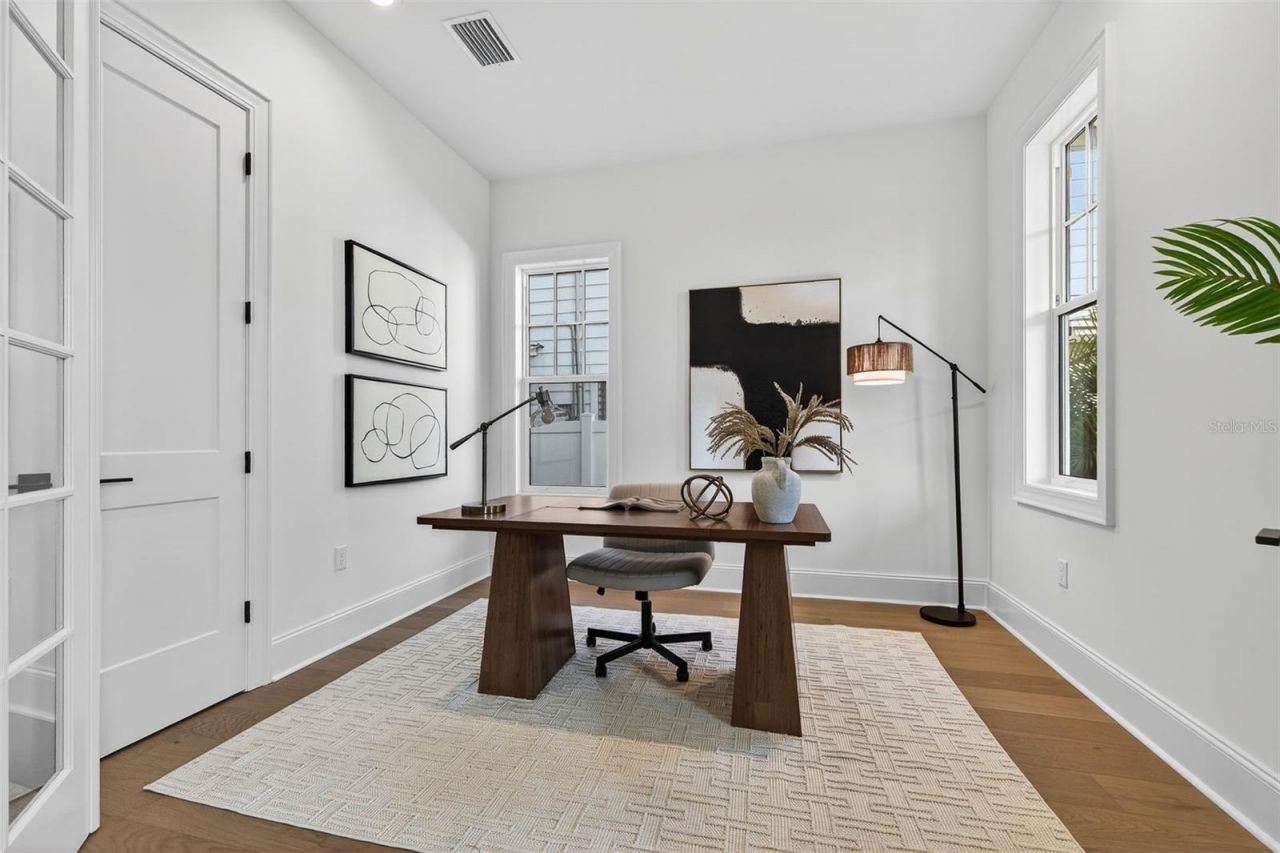 939 19th Avenue N, Saint Petersburg, FL 33704 Photo