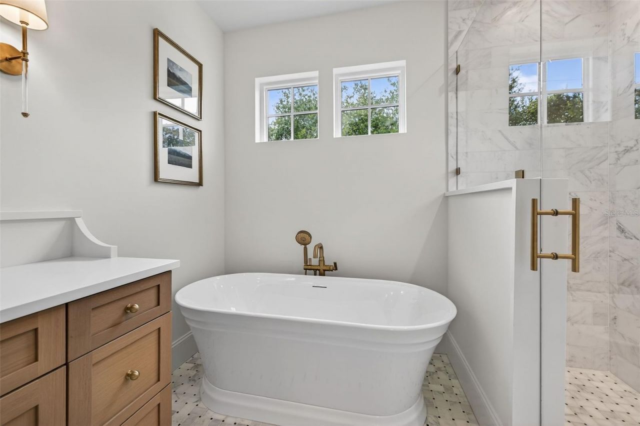 939 19th Avenue N, Saint Petersburg, FL 33704 Photo