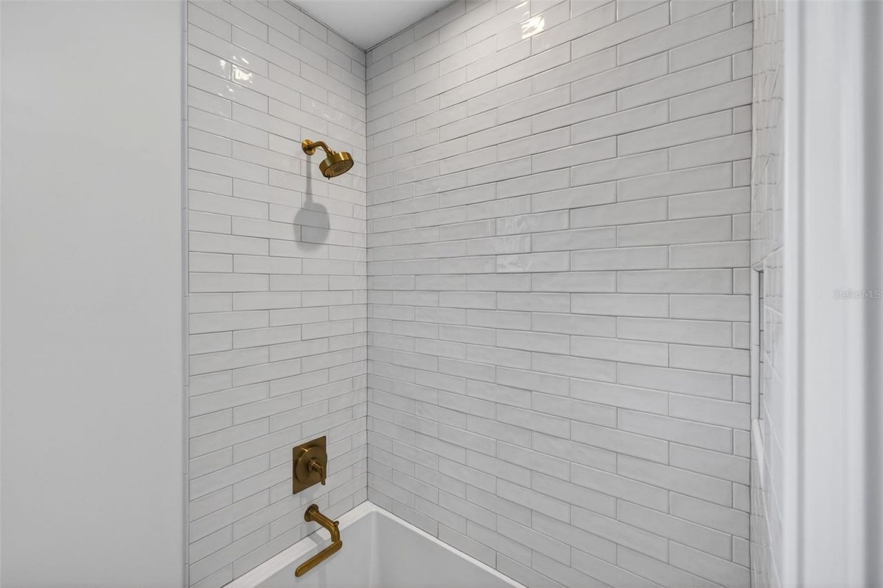 939 19th Avenue N, Saint Petersburg, FL 33704 Photo