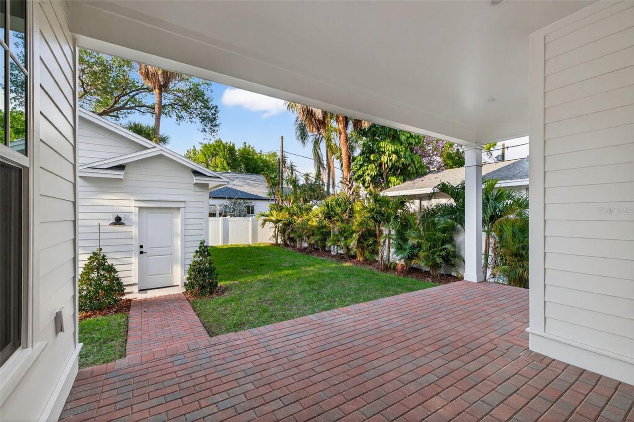 939 19th Avenue N, Saint Petersburg, FL 33704 Photo