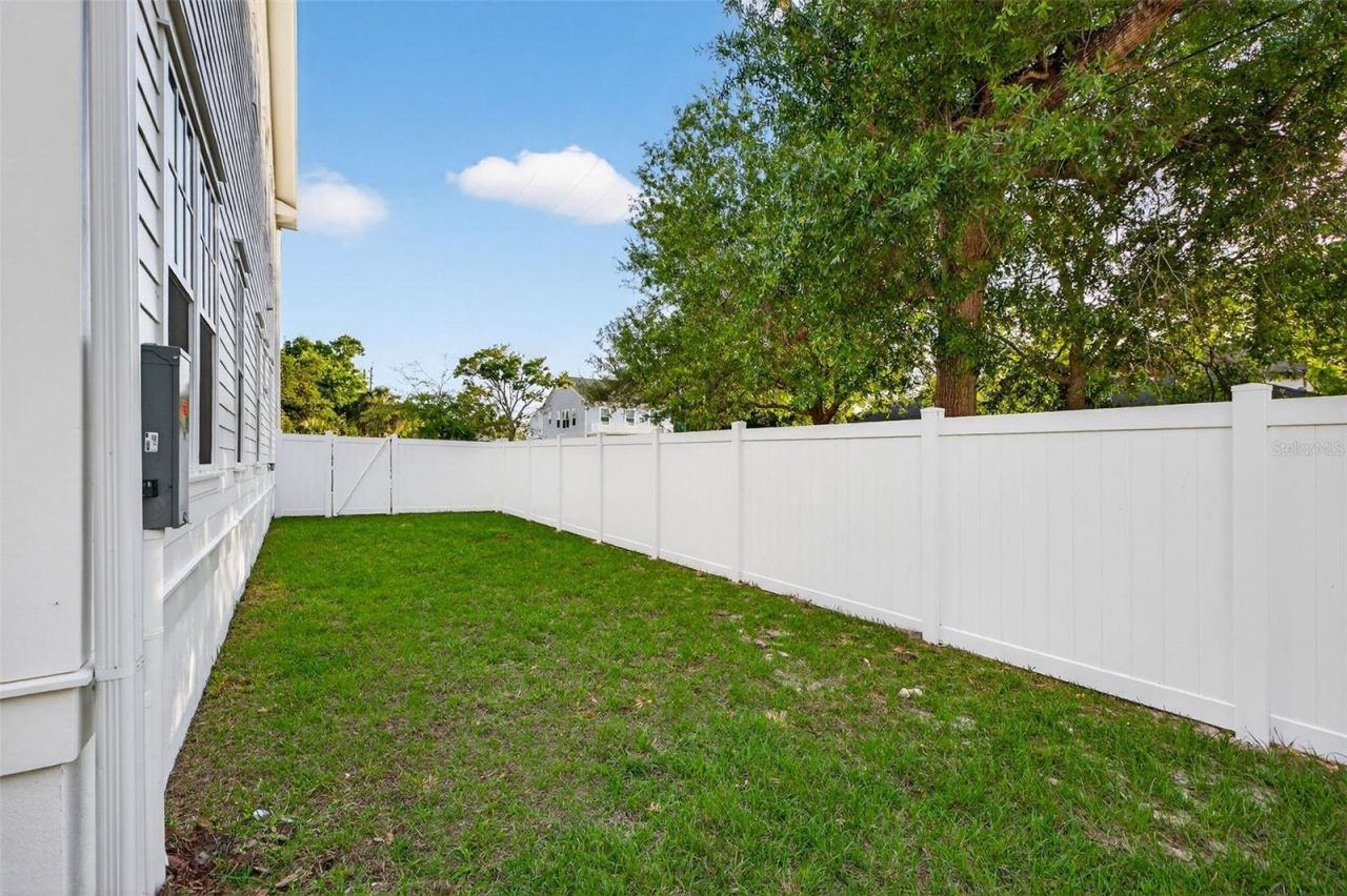 939 19th Avenue N, Saint Petersburg, FL 33704 Photo