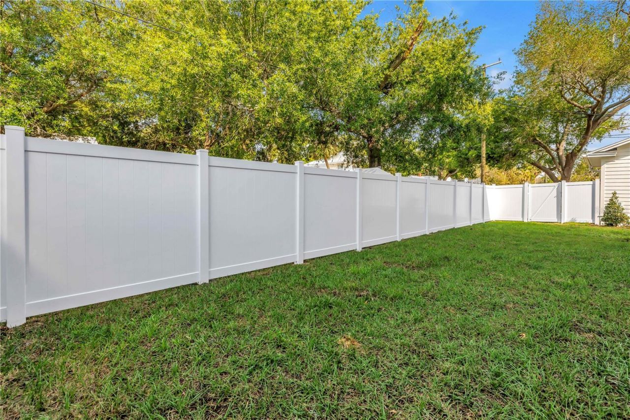 939 19th Avenue N, Saint Petersburg, FL 33704 Photo