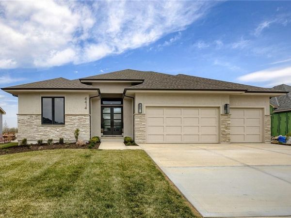 13626 Granada Drive, Leawood, KS 66224