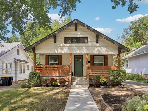 1010 E 76 Street, Kansas City, MO 64131