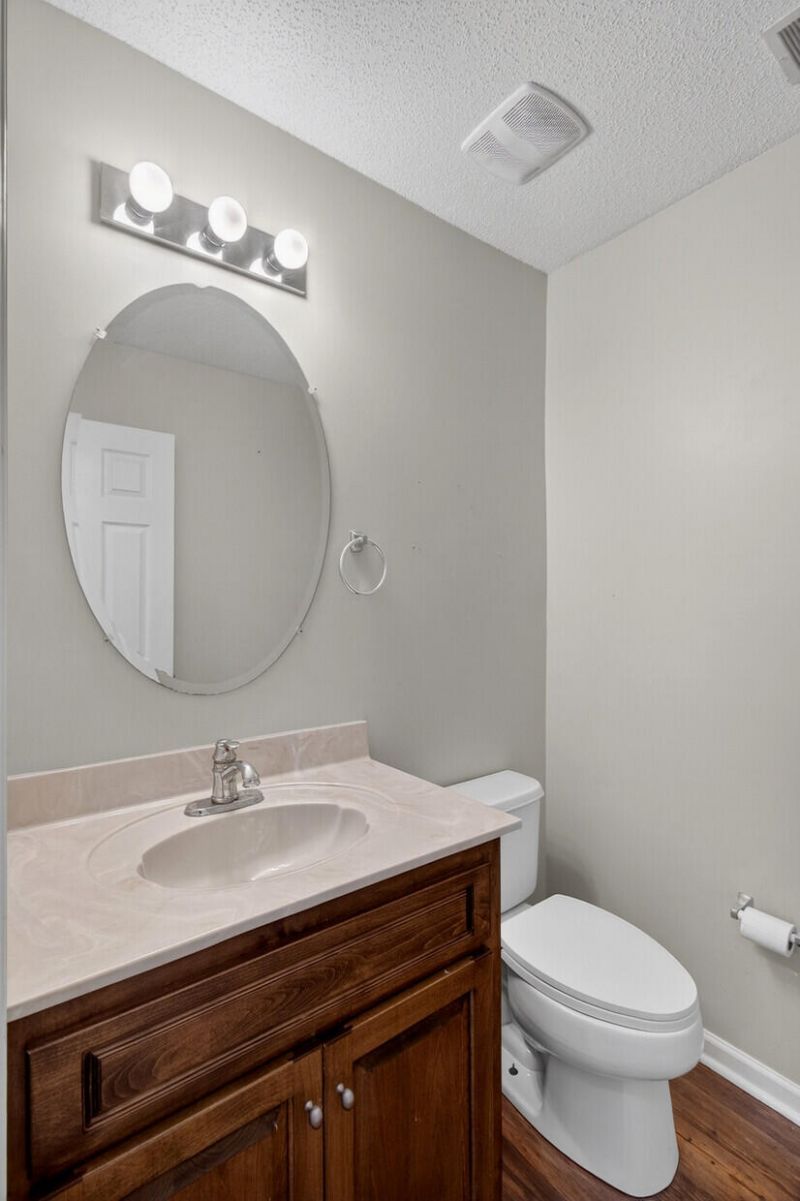 1004 Yellow Hawthorn Photo 16