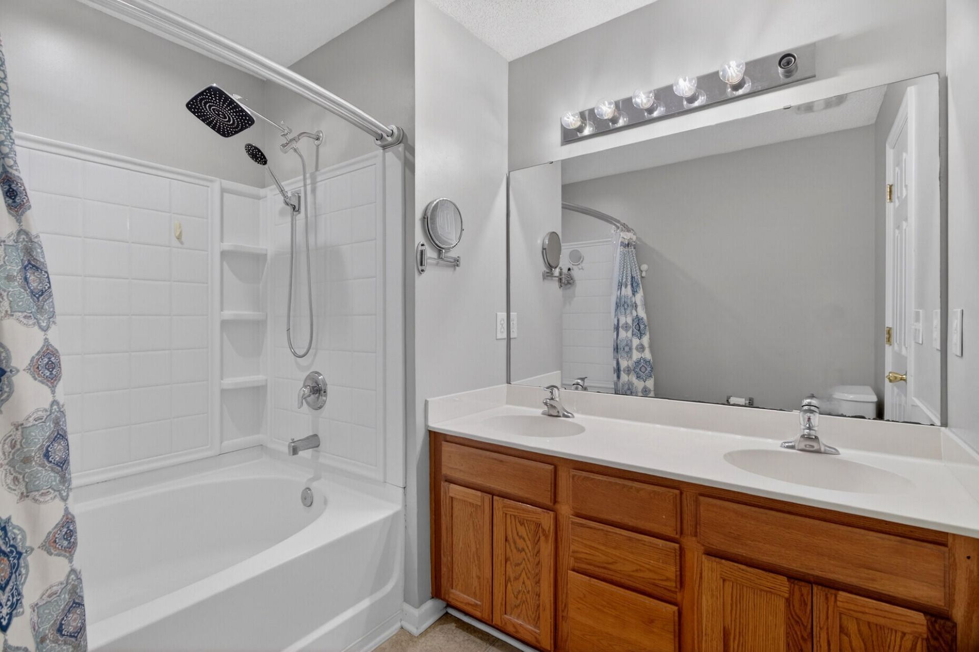 1004 Yellow Hawthorn Photo 29