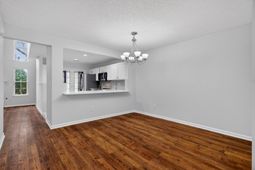 1004 Yellow Hawthorn photo 4